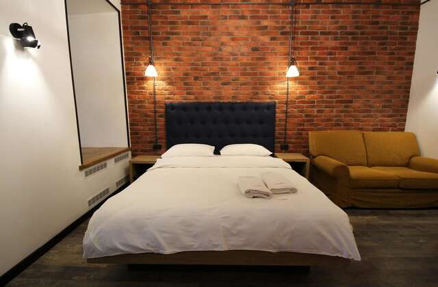 Апартаменты Loft Apartments on Desyatynnyi Ln Киев-13