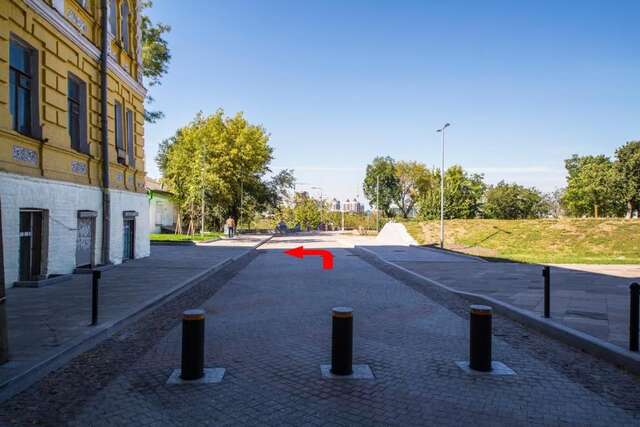 Апартаменты Loft Apartments on Desyatynnyi Ln Киев-32