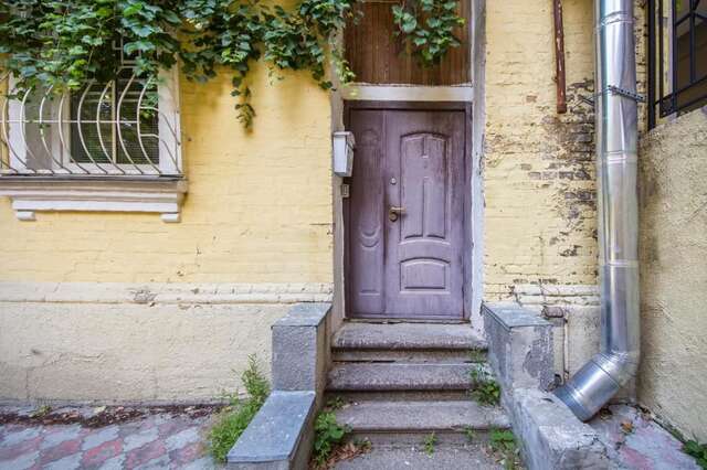 Апартаменты Loft Apartments on Desyatynnyi Ln Киев-36